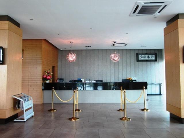 Grand Court Hotel Teluk Intan Exterior photo