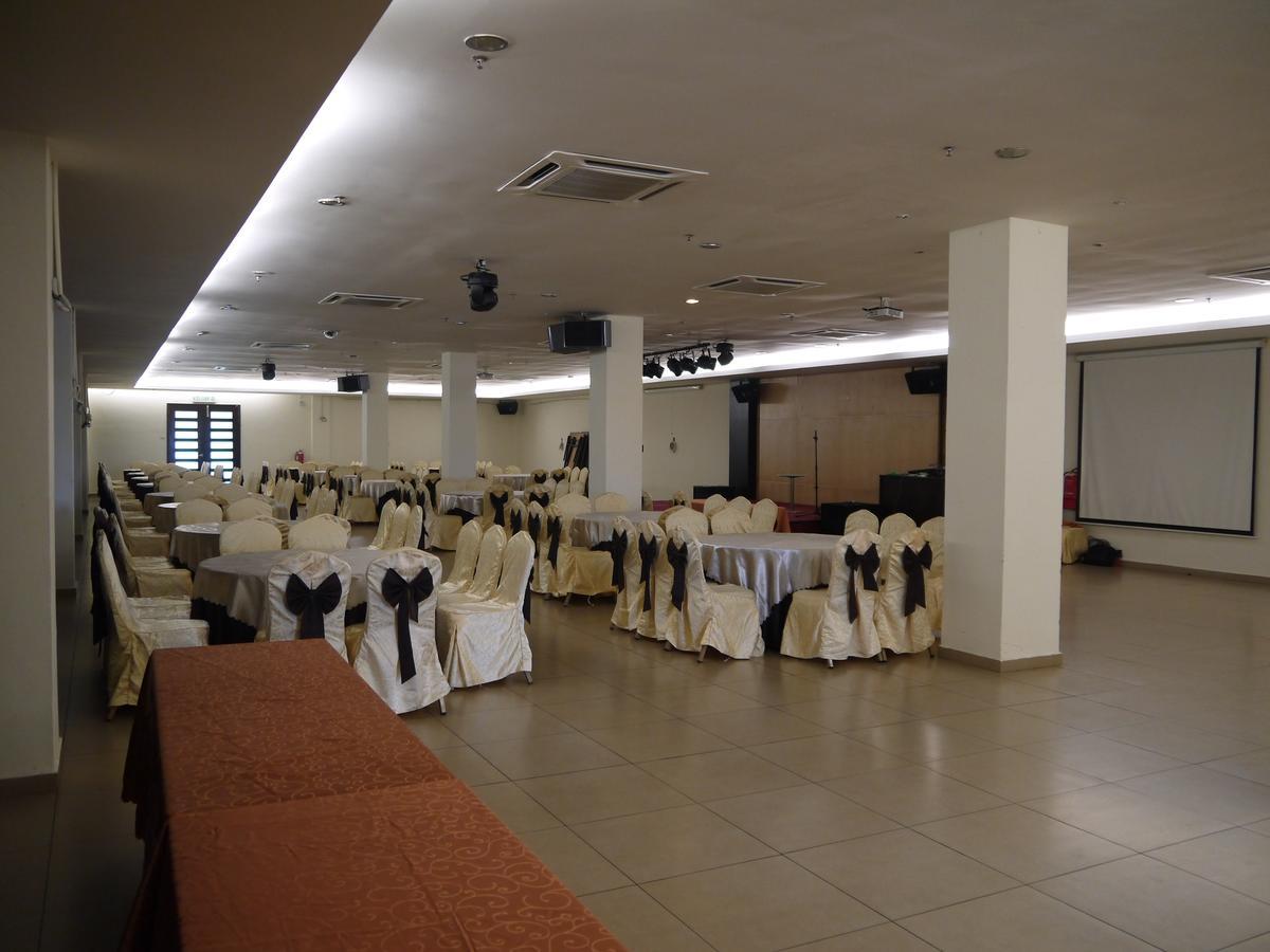Grand Court Hotel Teluk Intan Exterior photo