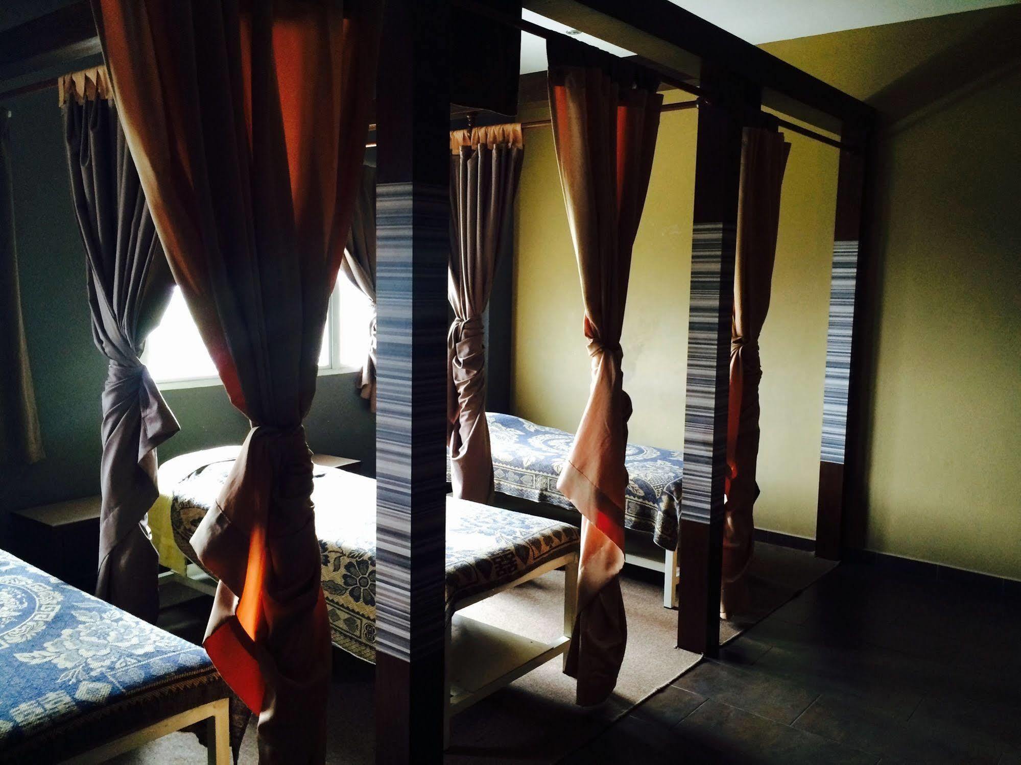 Grand Court Hotel Teluk Intan Exterior photo