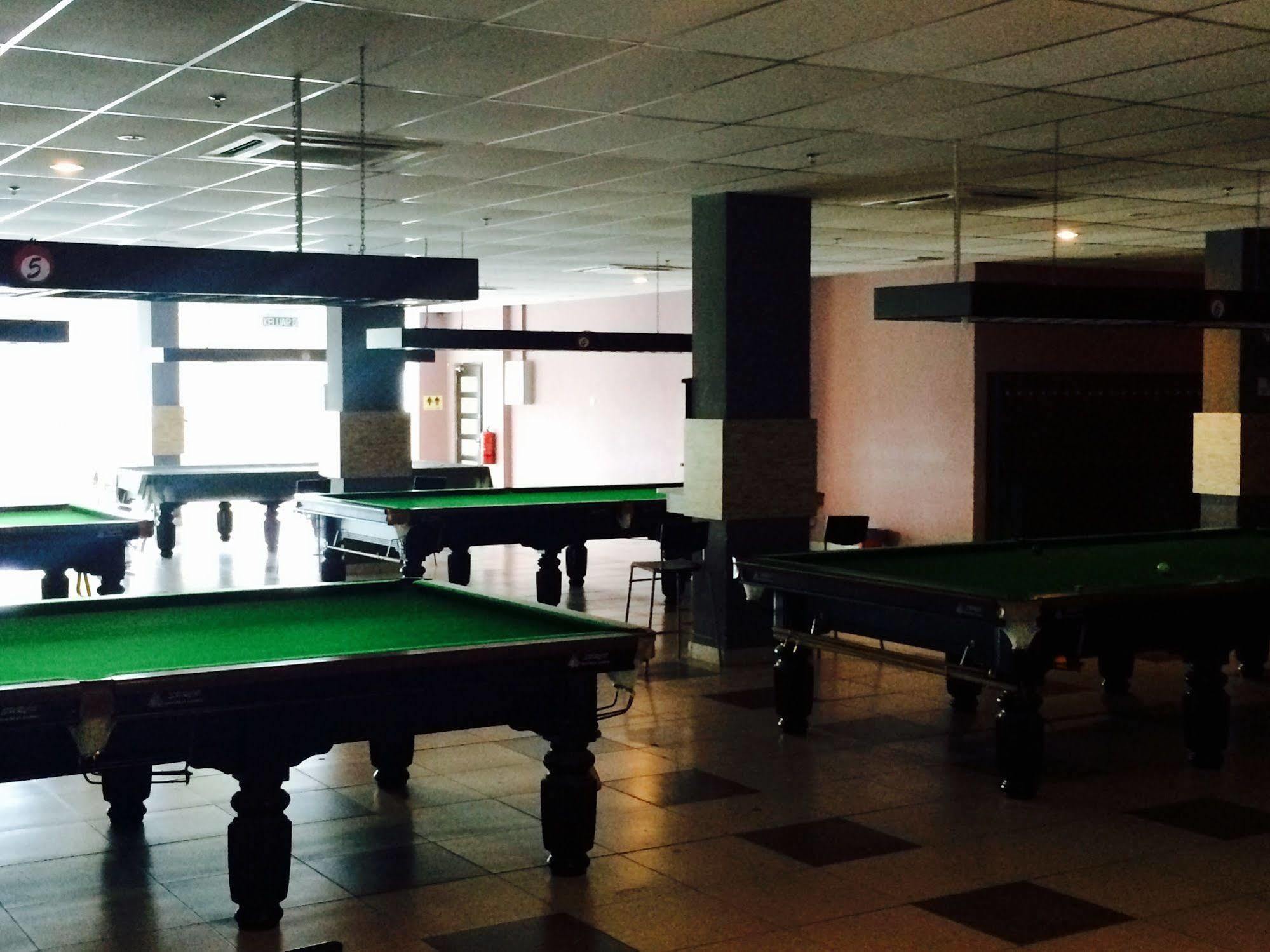 Grand Court Hotel Teluk Intan Exterior photo